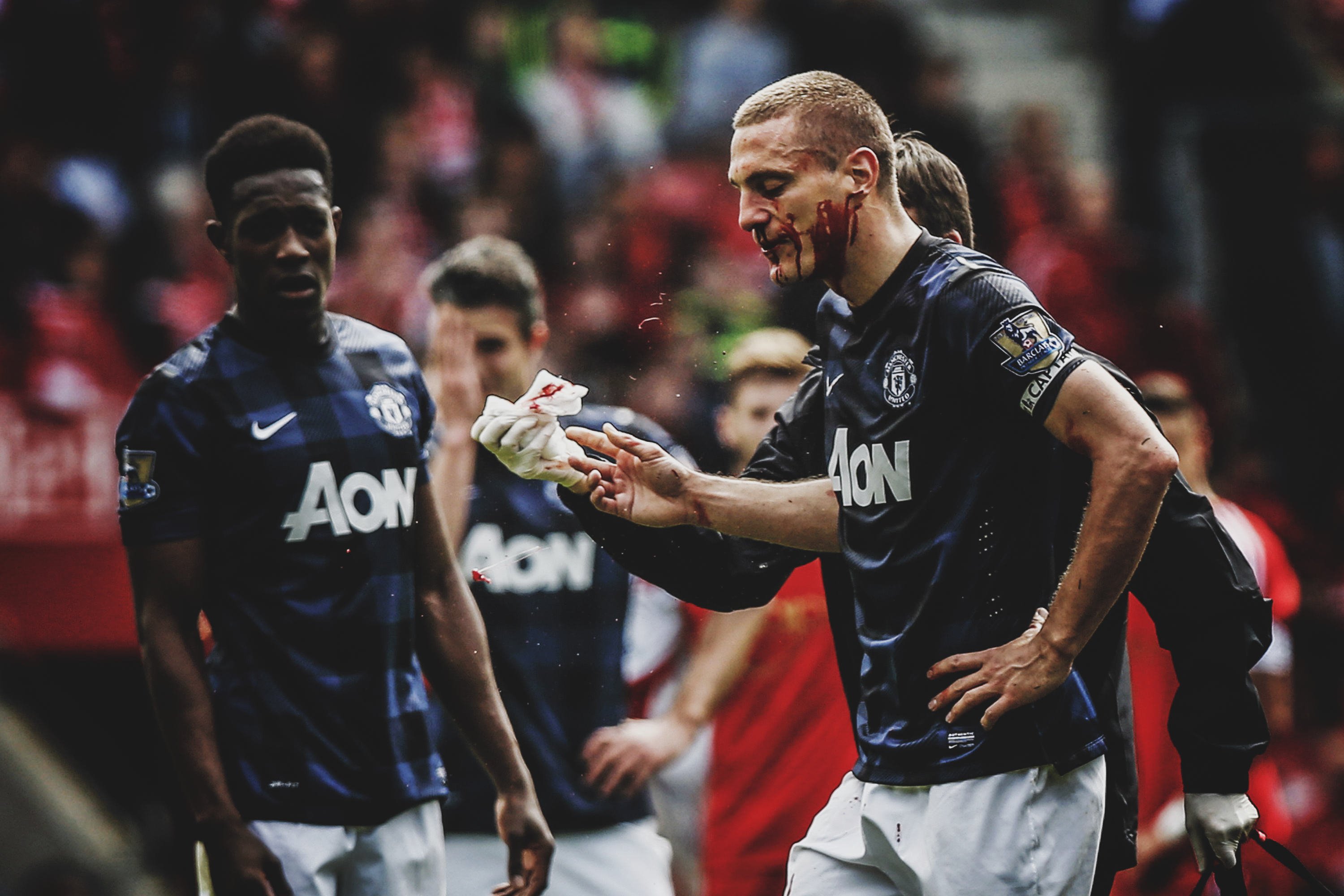 Vidic: Tuổi thơ bom đạn, kẻ giết người và đêm Moscow say khướt - Ảnh 13.