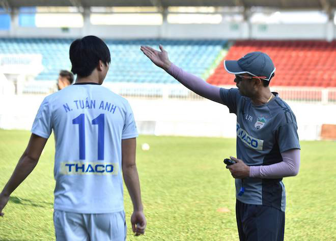 Tuấn Anh chấn thương nhẹ, HAGL luyện chiêu mới trước thềm V-League 2020 - Ảnh 4.