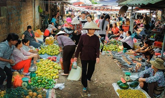 Từ Vĩnh Phúc về Quảng Ngãi, 1 người vẫn đi làm bình thường, 2 người chấp nhận cách ly - Ảnh 1.