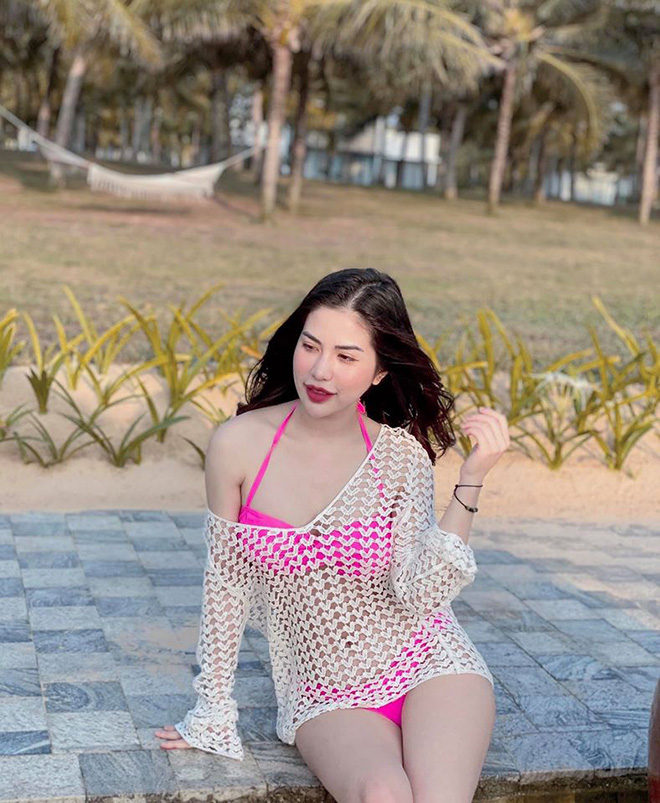 Vợ cũ của diễn viên Việt Anh khoe hình ảnh mặc bikini gợi cảm - Ảnh 2.