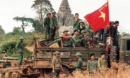 Chiến trường K: Quân tình nguyện Việt Nam chiến đấu với dơi quỷ và những bóng ma Khmer Đỏ - Ảnh 5.