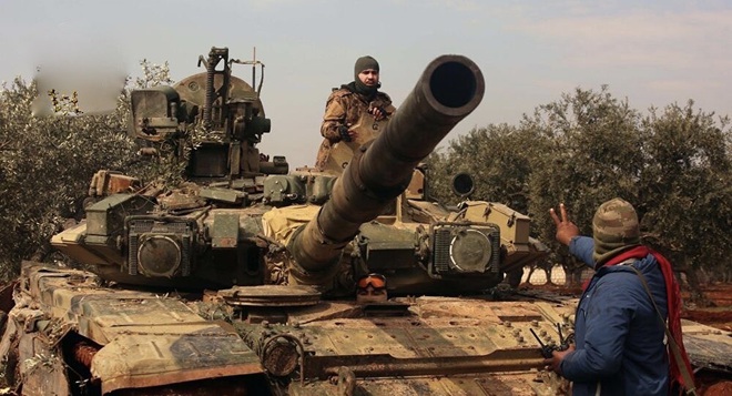 Xe tăng T-90 liên tiếp bị bắt sống ở Syria: Nắm đấm chủ lực của Quân đội Nga hở sườn? - Ảnh 1.