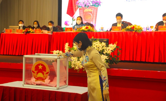 Nghệ An có tân Chủ tịch tỉnh 46 tuổi - Ảnh 3.