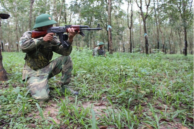 Chiến trường K: Quân tình nguyện Việt Nam chiến đấu với dơi quỷ và những bóng ma Khmer Đỏ - Ảnh 2.