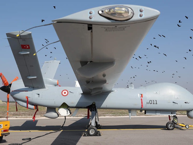 Ma trận UAV Thổ Nhĩ Kỳ ồ ạt tập kích: Phòng không Syria hứng thất bại ê chề? - Ảnh 1.