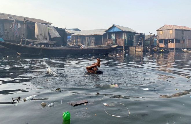 7 ngày qua ảnh: Dòng kênh ở Venice sạch chưa từng thấy nhờ Covid-19 - Ảnh 6.