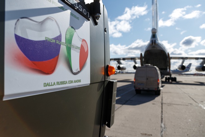Reuters: Cách Nga giúp Italy chống COVID-19 làm bộc lộ thất bại của EU, dành sự vẻ vang cho TT Putin - Ảnh 2.