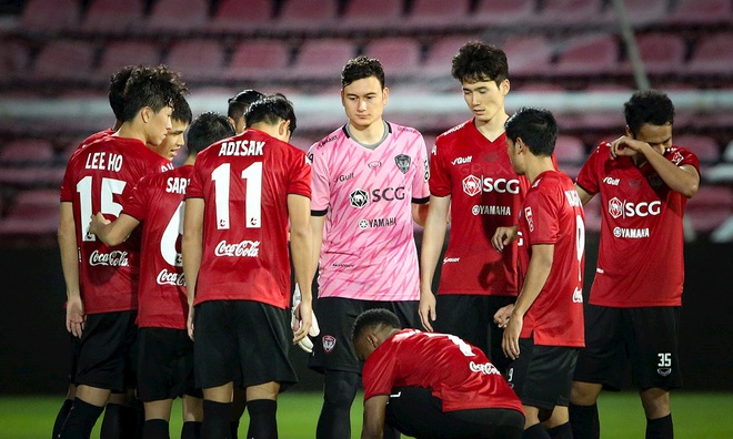 Muangthong lần đầu mở lời, Đặng Văn Lâm sắp thành cầu thủ triệu đô đầu tiên của Việt Nam? - Ảnh 1.