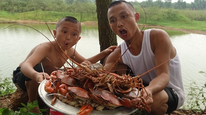 Nổi tiếng, không phải ruột thịt và khối tài sản khiến nhiều người ngưỡng mộ của anh em Tam Mao - Ảnh 1.