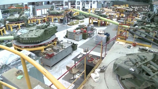 Biến ông lão T-72B thành siêu xe tăng T-90M: Người Nga có thể làm nên điều kỳ diệu? - Ảnh 4.