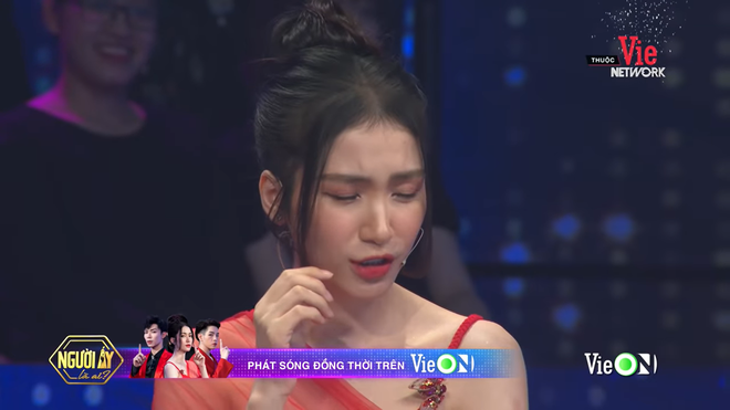 Hòa Minzy liên tục quên lời và giai điệu bài hát mới buộc phải làm điều này - Ảnh 3.