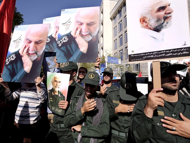 NÓNG: Iran quyết xử tử kẻ chỉ điểm giúp Mỹ ám sát Tướng Soleimani - Con rối của CIA và Mossad? - Ảnh 4.