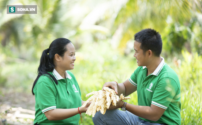 Cặp vợ chồng Việt - Khmer bỏ Sài Gòn về quê làm nghề mát -xa kỳ lạ, giúp nông dân làm giàu gấp 3 lần