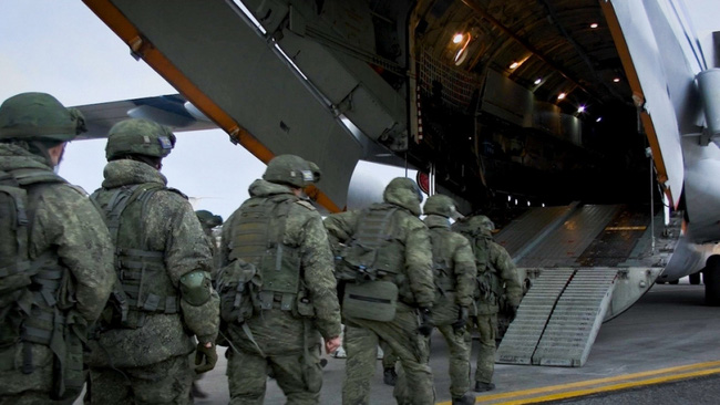 Nghi vấn về vụ Mi-24 bị bắn hạ ẩn sau sự hiện diện thần tốc của 2.000 lính Nga tại Karabakh - Ảnh 1.