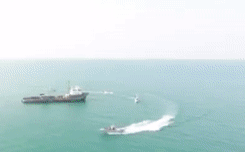 NÓNG: Iran bắt giữ tàu dầu ở Vùng Vịnh, hành động liều lĩnh trước nguy cơ bị Mỹ tấn công?