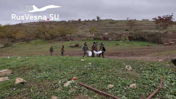 Báo Nga: Hàng nghìn thi thể nằm rải rác ở Shusha - Cuộc thảm sát khủng khiếp ở Karabakh - Ảnh 6.
