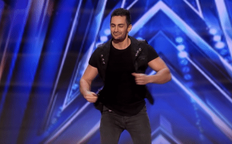 Màn ảo thuật như 'múa' khiến khán giả ngơ ngác đứng bật dậy khỏi chỗ ngồi