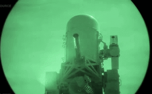 &quot;Cơn mưa&quot; rocket nã xuống Đại sứ quán Mỹ ở Baghdad: Lộ vũ khí đánh trả cực kỳ lợi hại!