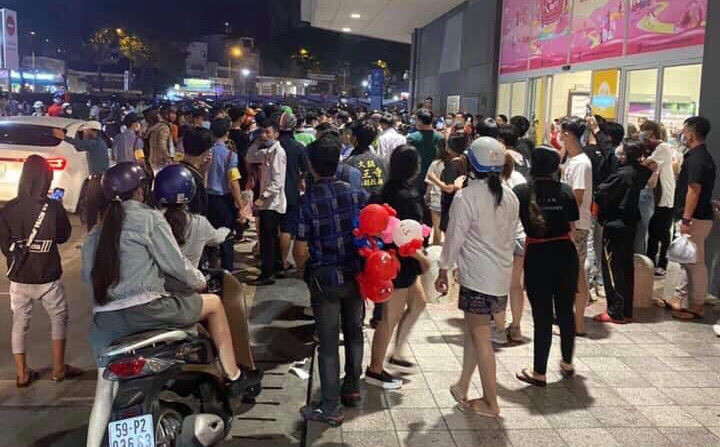 Nguyên nhân vụ công an nổ súng khống chế nhóm nam nữ hỗn chiến gây náo loạn ở Aeon Mall Tân Phú tại Sài Gòn