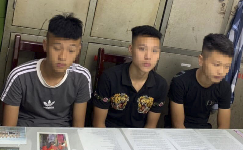 Thiếu tiền chơi điện tử, nhóm thiếu niên mang dao quắm đi cướp