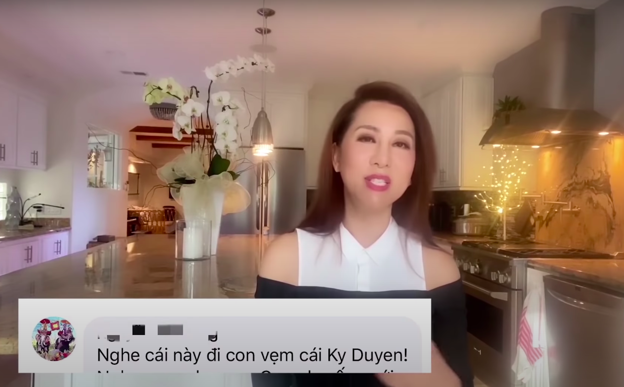 MC Kỳ Duyên: "Nhiều cô chú chửi tôi những câu nặng nề, kinh hoàng"