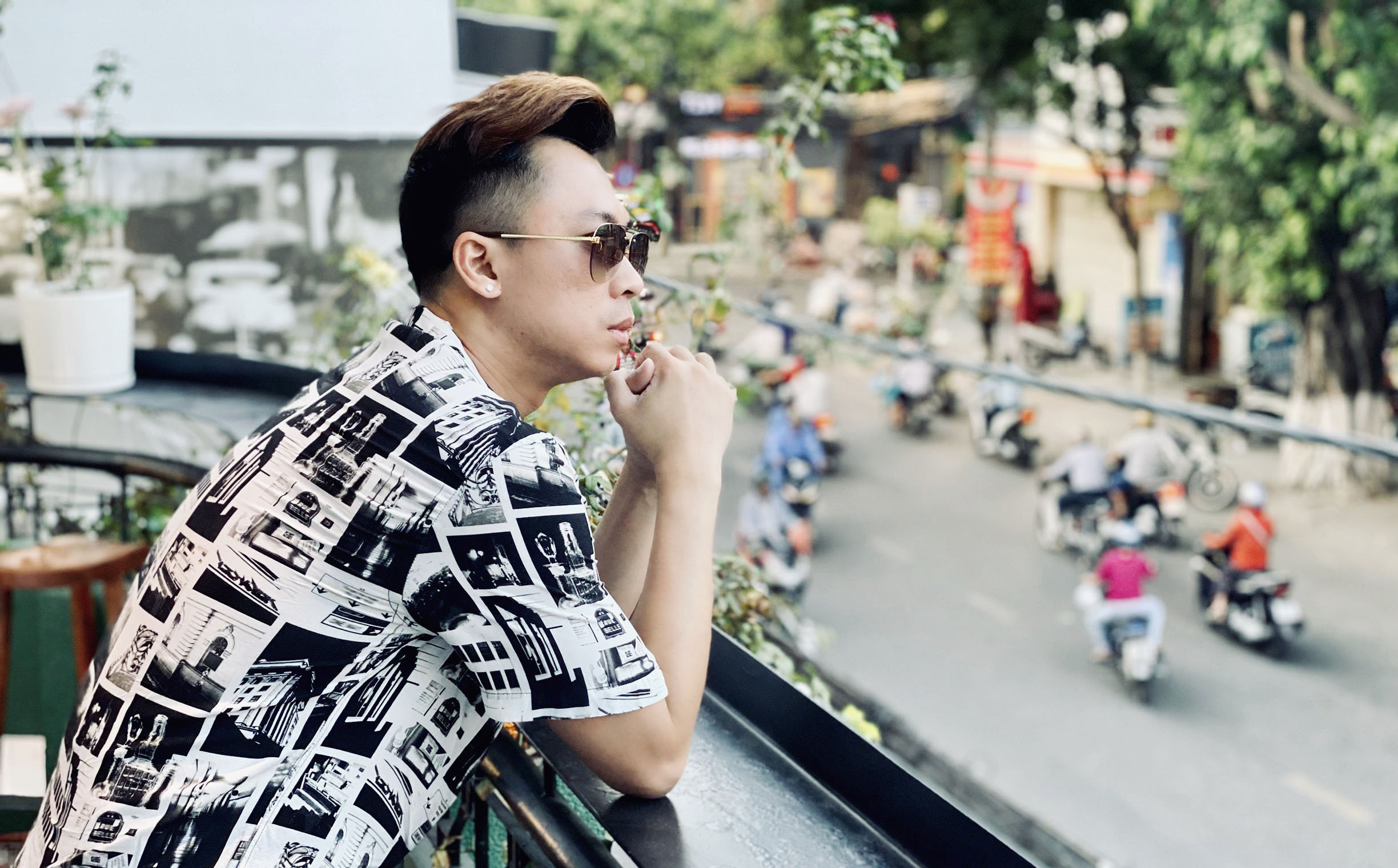 Hồ Việt Trung: “Tôi hát thế nào, khán giả quá rành”