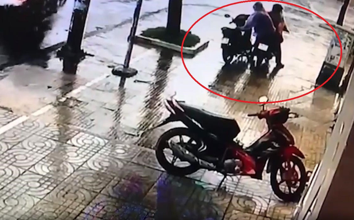Bất ngờ vụ &quot;trộm xe máy làm rơi ví&quot;: Một nạn nhân tới trình báo vì bị nghi ngờ là kẻ trộm