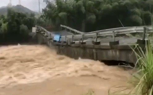 Hồng thủy hoành hành ở Trung Quốc: 