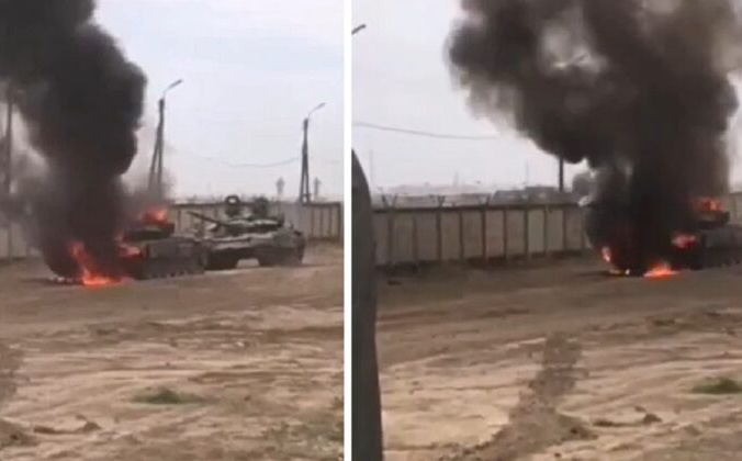 Xe tăng T-72 QĐ Nga bốc cháy dữ dội, tỏa khói đen ngùn ngụt