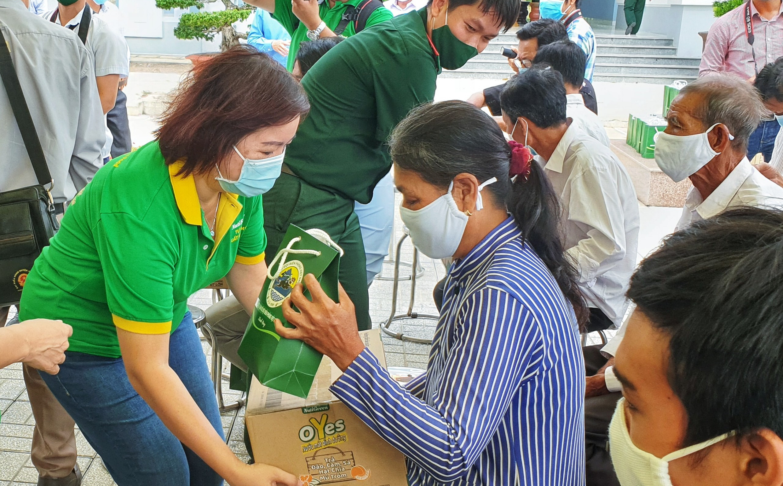 NutiFood tặng hàng nghìn sản phẩm dinh dưỡng cho bộ đội biên phòng Tây Ninh