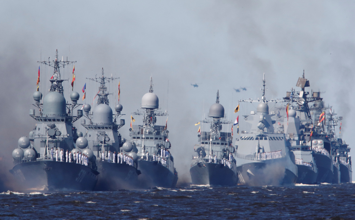 Nga điều lực lượng hùng hậu chặn tàu NATO - 15 tàu chiến Nga sắp làm điều gì ngoài khơi Syria?