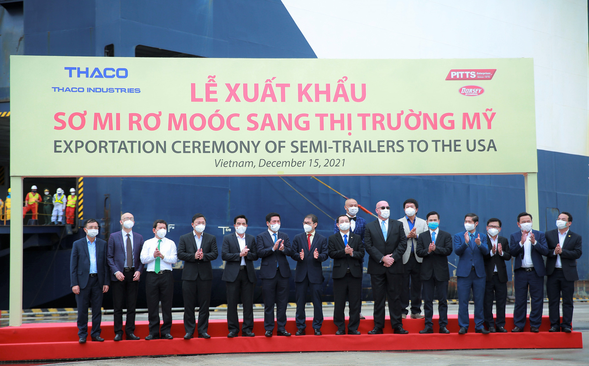 Việt Nam xuất khẩu lô 870 sơmi rơmoóc đầu tiên sang thị trường Mỹ