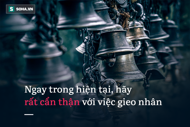 Cho người đứng bên cạnh một ít thức ăn, người đàn ông không ngờ hành động này đã cứu mạng mình - Ảnh 3.