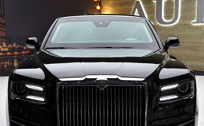 Được Putin đích thân quảng bá, Nga bắt đầu sản xuất Aurus Senat để thách thức Bentley, Rolls Royce
