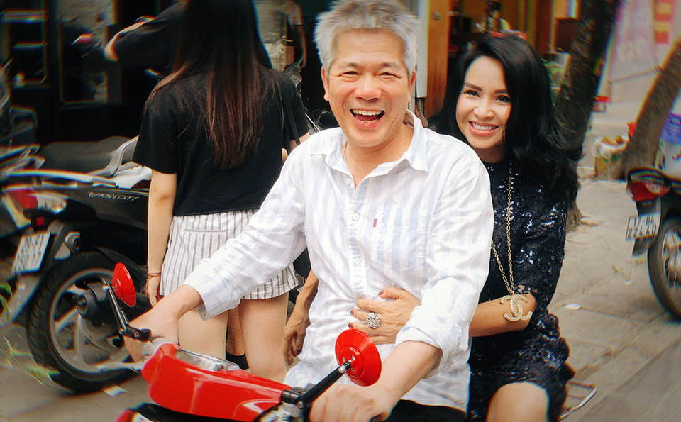 Diva Thanh Lam tuổi 52: Yêu như yêu lần đầu, quấn quýt bên chồng sắp cưới không rời