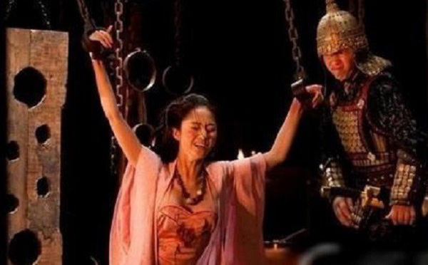 Dâng cháo phục vụ Chu Nguyên Chương duyệt tấu sớ lúc nửa đêm, cung nữ không ngờ mất mạng: Lý do xuất phát từ 1 &quot;căn bệnh&quot; đáng sợ