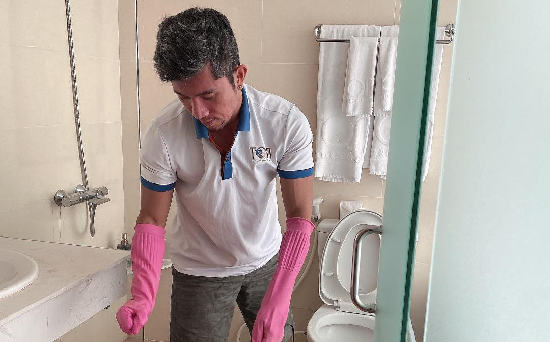 Lương Bằng Quang, Ngân 98 kẹt ở Phú Quốc: Làm bảo vệ, cọ toilet, mua rau cũng mặc cả