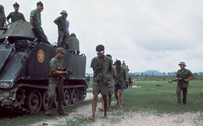 Chiến trường K: Bộ đội Việt Nam đóng giả địch, bắt sống đoàn xe, thu cả trăm khẩu pháo