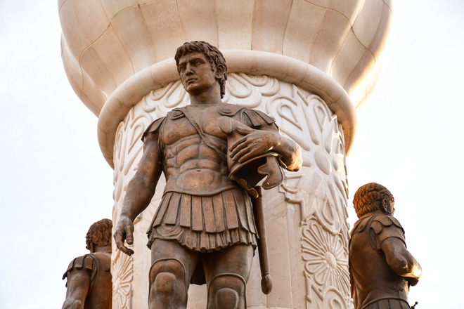 Alexander Đại đế: Tiểu sử và bí mật về truyền nhân chiến thần Asin - Ảnh 9.