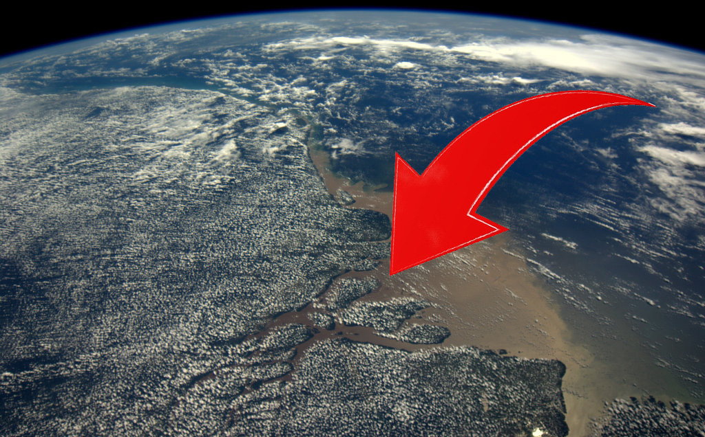 'Vùng cấm địa' trên thế giới: Đầy nước nhưng không 1 cây cầu nào có thể bắc qua - Vì sao?