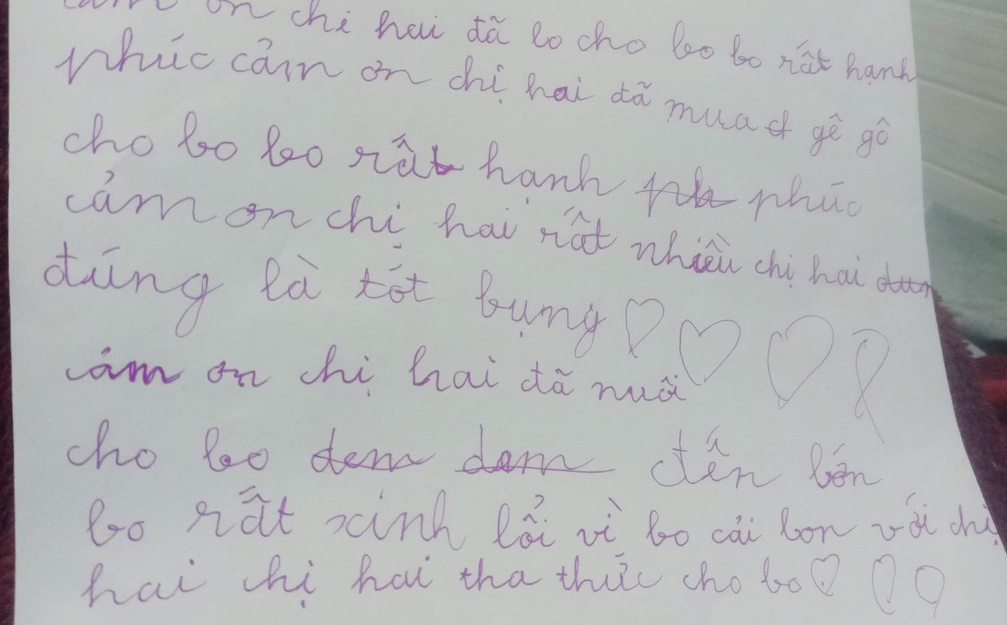 Bức thư cảm ơn chị của cậu bé lớp 1, sai chính tả quá nửa, ngôn từ lộn xộn nhưng đáng yêu