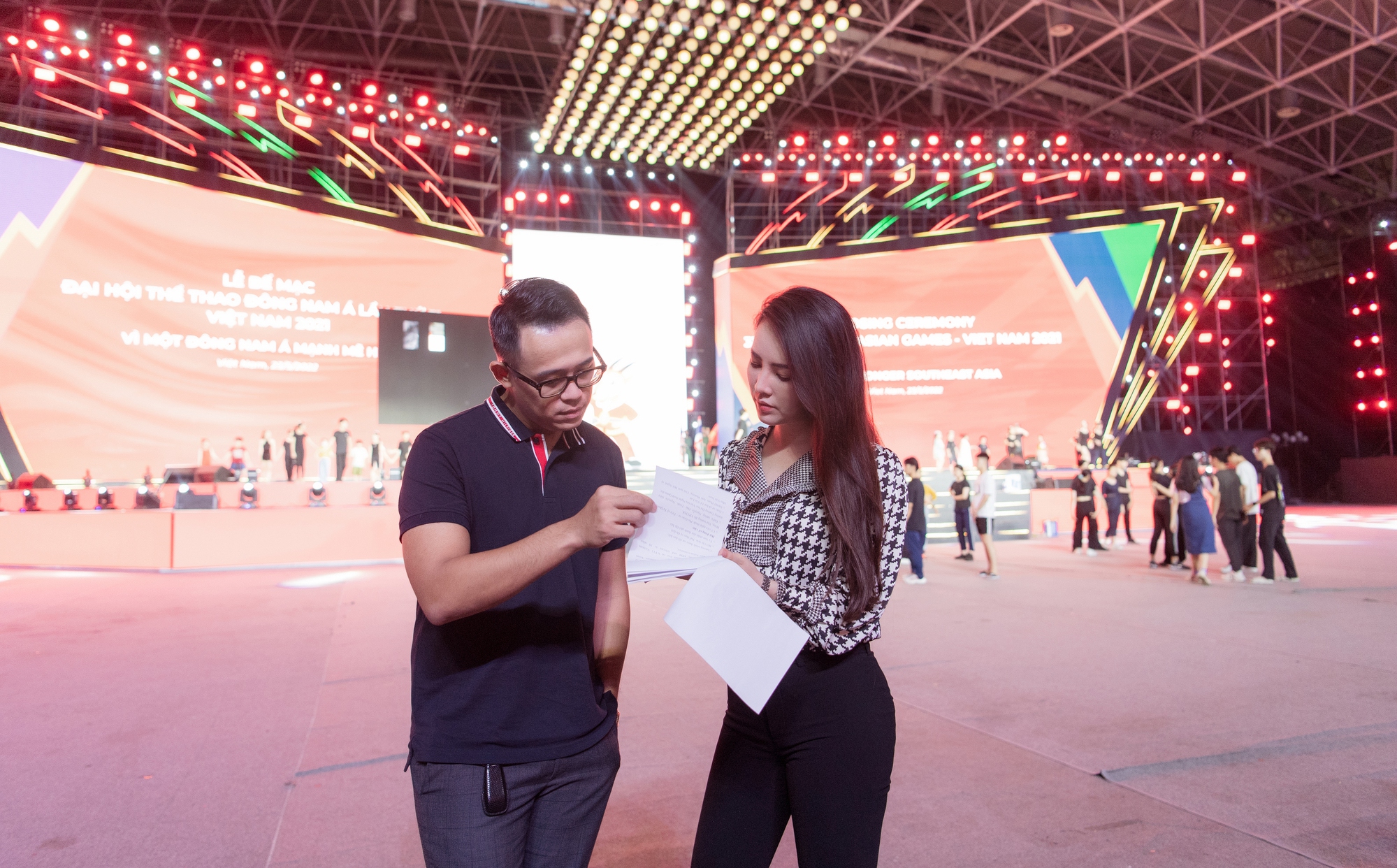 MC Thụy Vân - Đức Bảo dẫn Lễ bế mạc SEA Games 31