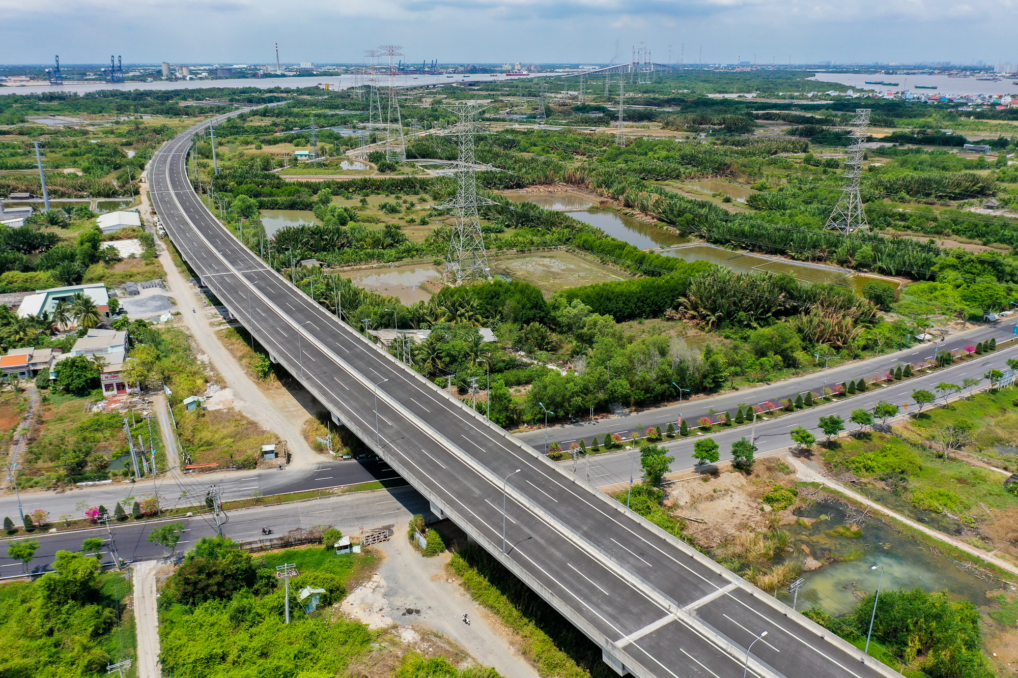 Loạt dự án hạ tầng gần 200.000 tỷ giúp lột xác vùng Đông Nam Bộ - Ảnh 5.