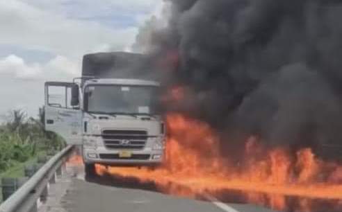 Tài xế hé lộ nguyên nhân vụ cháy xe chở dầu trên cao tốc TP HCM – Trung Lương