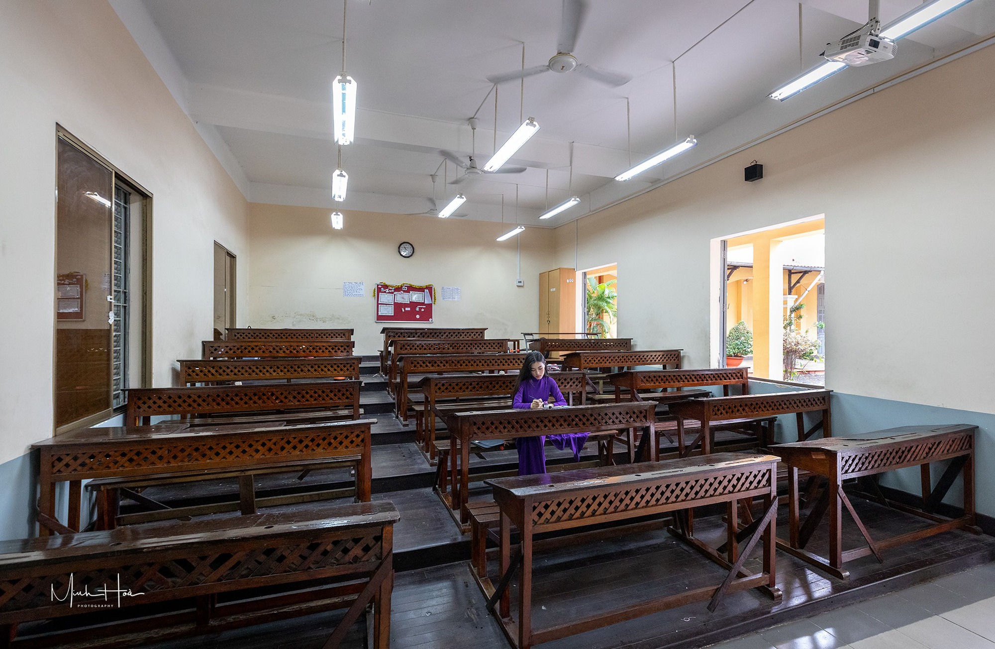 Ngôi trường của những nàng thơ áo tím, có tuổi đời hơn 100 năm ở Sài Gòn - Ảnh 7. Ngôi trường của những nàng thơ áo tím, có tuổi đời hơn 100 năm ở Sài Gòn - Ảnh 7.