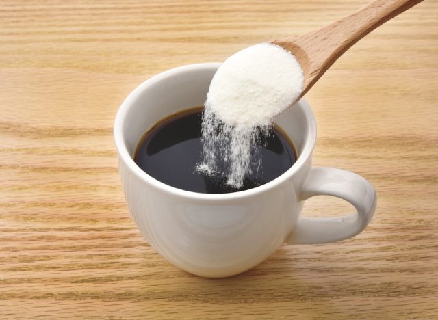 Nghiên cứu mới: Cách uống cà phê tăng 30% tuổi thọ, nhiều người thường làm mà không biết - Ảnh 4.