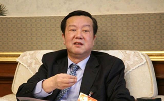 Chân dung trùm gang thép Trung Quốc - kẻ độc chiếm cả bể bơi nội bộ lẫn nhà nghỉ công ty - Ảnh 1.