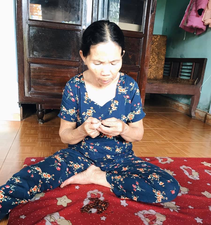 Chàng trai khuyết tật 20 năm, vực động lực sống nhờ âm nhạc: Muốn làm mẹ tự hào - Ảnh 1. Chàng trai khuyết tật 20 năm, vực động lực sống nhờ âm nhạc: Muốn làm mẹ tự hào - Ảnh 1.