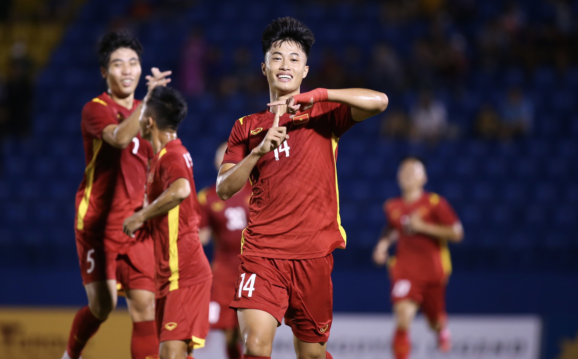 Thắng dễ U19 Myanmar, U19 Việt Nam tạo lợi thế trước U19 Thái Lan trong cuộc đua vô địch