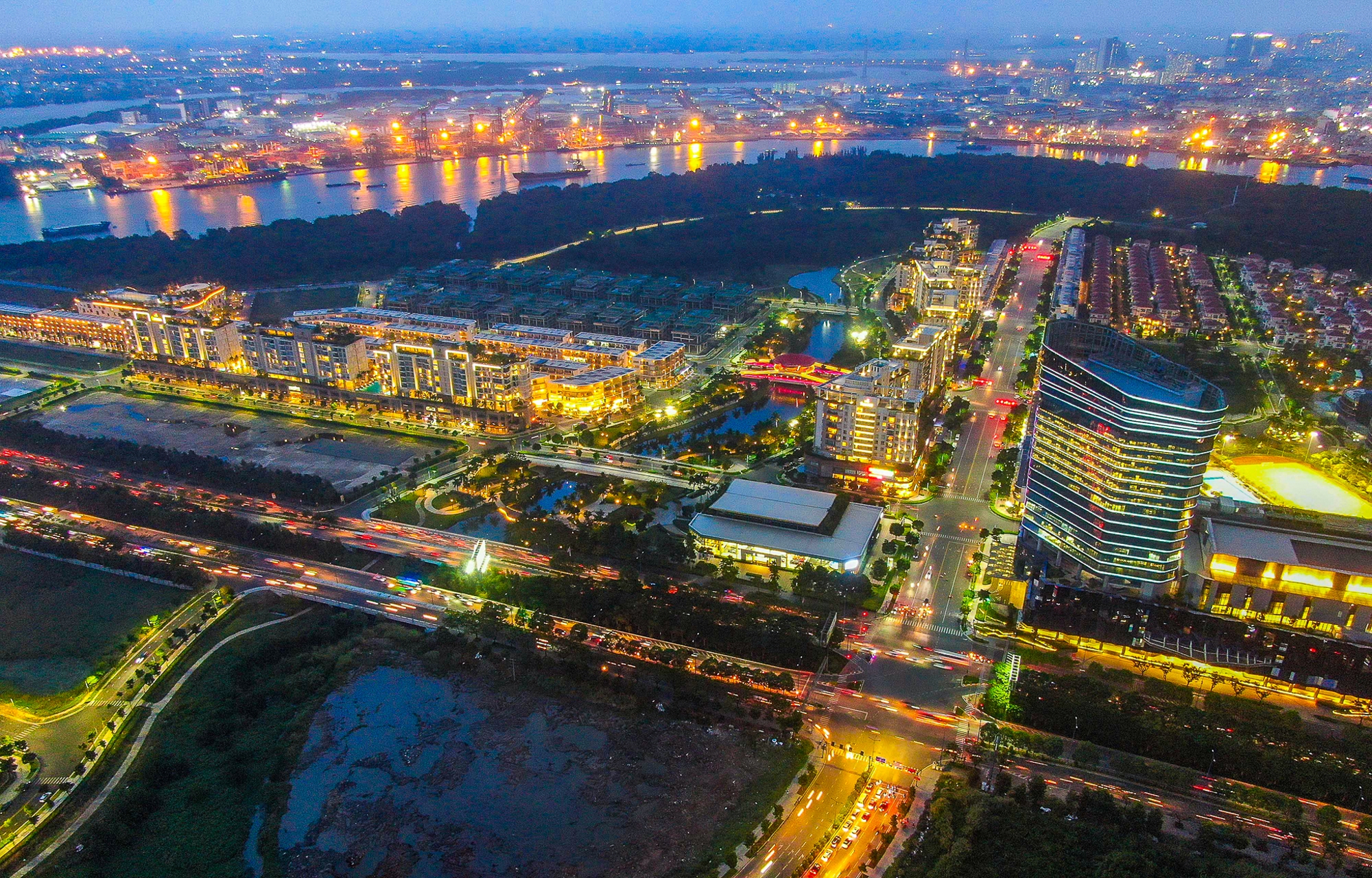 Diện mạo của Thành phố hơn một tuổi có GRDP cao thứ 3 Việt Nam - Ảnh 7.